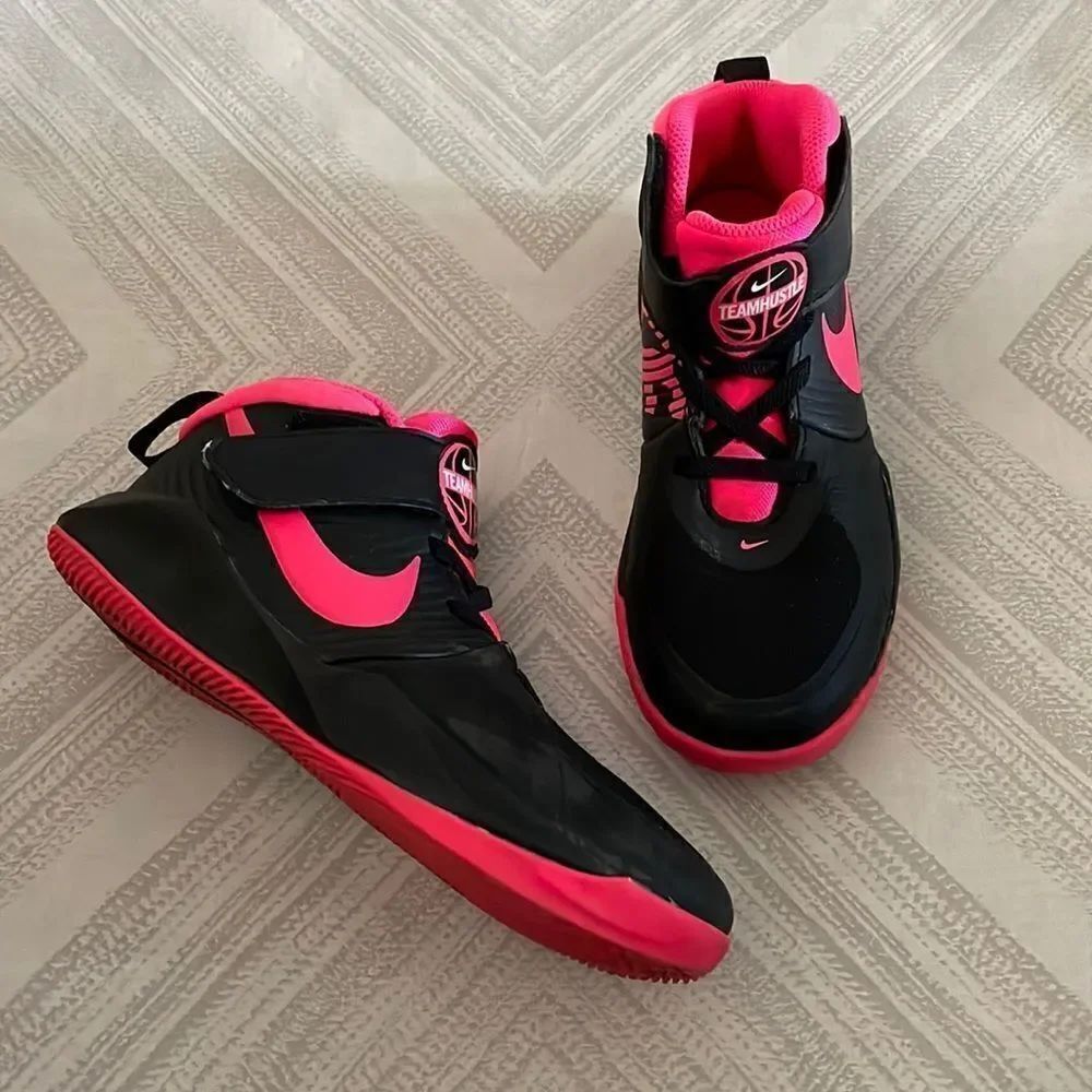 Nike Youth's Girls Sneakers "Team Hustle D9" -- Black Racer Pink-White